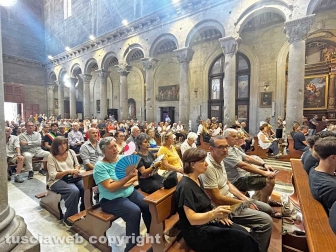 Viterbo - I funerali di don Giuseppe Giulianelli officiati dal vescovo Orazio Francesco Piazza