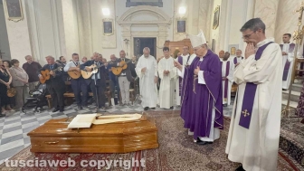 Viterbo - I funerali di don Ivo Bruni - Il vescovo Orazio Francesco Piazza