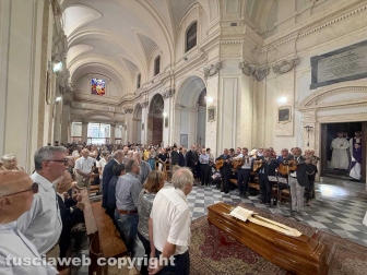 Viterbo - I funerali di don Ivo Bruni