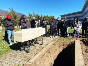 I funerali di Enogieru Orobosa