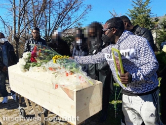 I funerali di Enogieru Orobosa