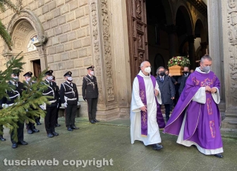 Viterbo - I funerali di Enzo Colasuonno