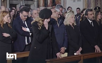 Roma - Nella chiesa degli artisti a piazza del Popolo i funerali di Fabrizio Frizzi