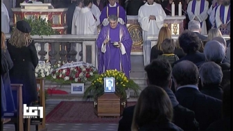 Roma - Nella chiesa degli artisti a piazza del Popolo i funerali di Fabrizio Frizzi