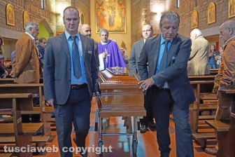 I funerali di Gianfranco Faperdue