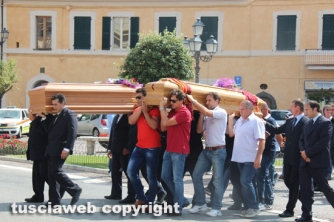 San Lorenzo Nuovo - I funerali di Lisei e Papini