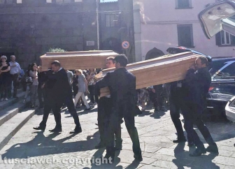Vetralla - I funerali di Luciano Di Gregorio e Luigina Graziani