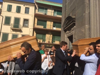 Vetralla - I funerali di Luciano Di Gregorio e Luigina Graziani