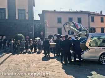 Vetralla - I funerali di Luciano Di Gregorio e Luigina Graziani