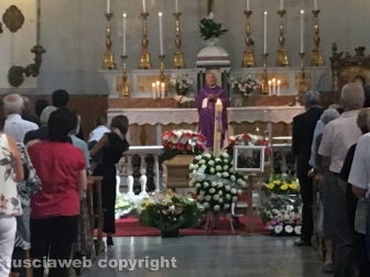 Vetralla - I funerali di Luciano Di Gregorio e Luigina Graziani