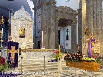 Viterbo - I funerali di Massimo Gemini alla Quercia