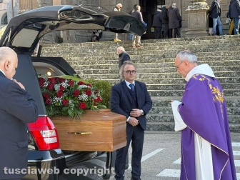 Viterbo - I funerali di Massimo Gemini alla Quercia