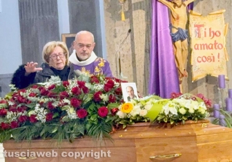 Viterbo - I funerali di Massimo Gemini alla Quercia
