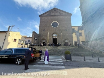 Viterbo - I funerali di Massimo Gemini alla Quercia
