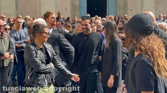 Ronciglione - I funerali di Nadia Ferrari - Marco Mengoni