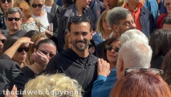 Ronciglione - I funerali di Nadia Ferrari - Marco Mengoni