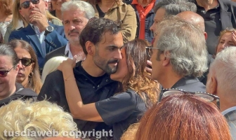 Ronciglione - I funerali di Nadia Ferrari - Marco Mengoni