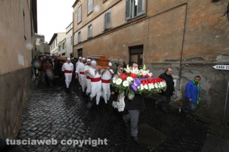 I funerali di Nello - Da casa di S. Rosa alla basilica