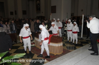 I funerali di Nello - Da casa di S. Rosa alla basilica
