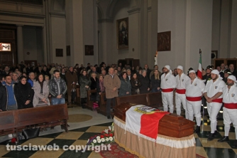I funerali di Nello - Da casa di S. Rosa alla basilica