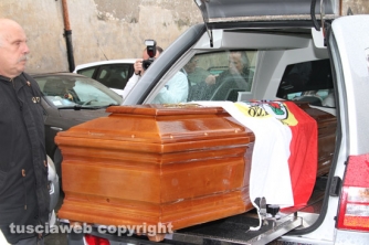 I funerali di Nello –  La celebrazione