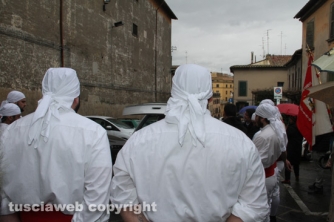 I funerali di Nello –  La celebrazione