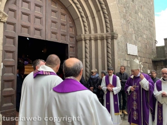 Viterbo - Omicidio in via San Luca - I funerali di Norveo Fedeli