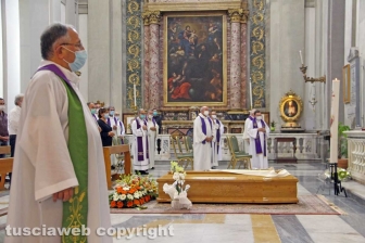 I funerali di Padre Mario Mattei