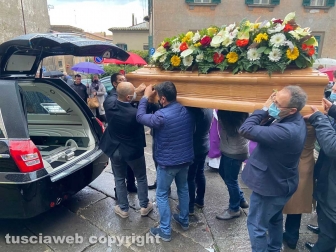 I funerali di Renzo Lucarini