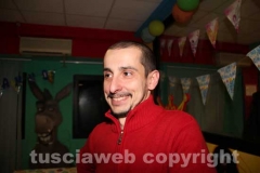 Il deputato Massimiliano Bernini gioca a ping pong