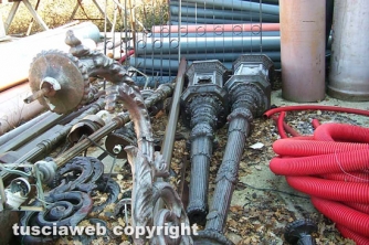 I lampioni a pezzi una decina di anni fa