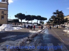 Emergenza neve, i lavori dentro le mura - Piazza del sacrario