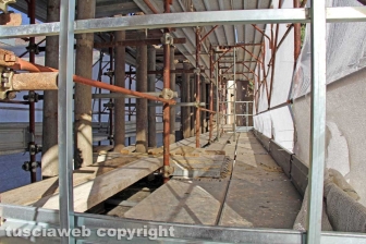 Viterbo - I lavori di messa in sicurezza della loggia di Palazzo dei papi