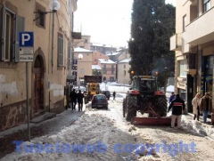 I lavori in via Cairoli alla presenza di Marini - Foto Fausto Cappelli