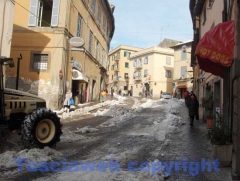I lavori in via Cairoli alla presenza di Marini - Fausto Cappelli