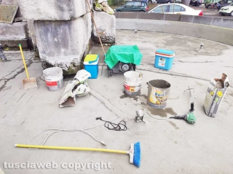 I lavori nella fontana del Sacrario