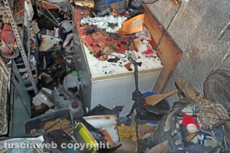 I locali andati a fuoco nella palazzina al Carmine