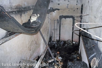 I locali andati a fuoco nella palazzina al Carmine
