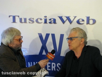 Caffeina - Carlo Galeotti intervista Gioele Dix