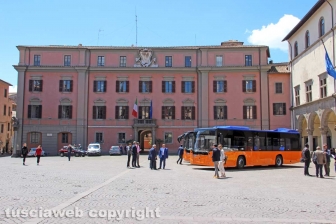 Viterbo - I nuovi autobus della Francigena