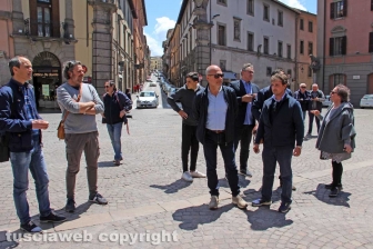 Viterbo - La presentazione dei nuovi autobus della Francigena