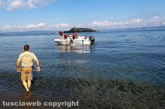 Montefiascone - I lanci dei paracadutisti per san Michele arcangelo