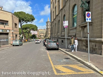 Viterbo - I parcheggi rosa di via Ascenzi