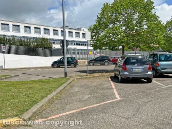 Viterbo - Il parcheggio rosa di via Falcone e Borsellino