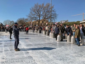 Viterbo - La protesta dei pastori sul prezzo del latte