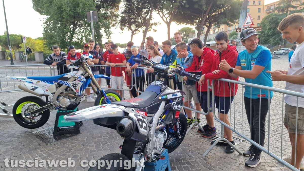 Sport – Supermoto - I piloti degli Internazionali d'Italia visitano Viterbo