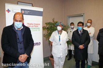 Viterbo - I primi vaccini anti-Covid a Belcolle