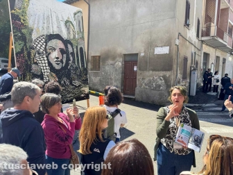 Acquapendente - I Pugnaloni - Gruppo via del Carmine in esposizione all’angolo di via Cavour
