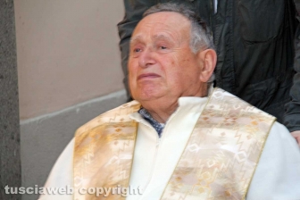 I sacerdoti della città dei Papi