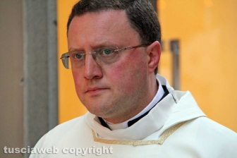 I sacerdoti della città dei Papi